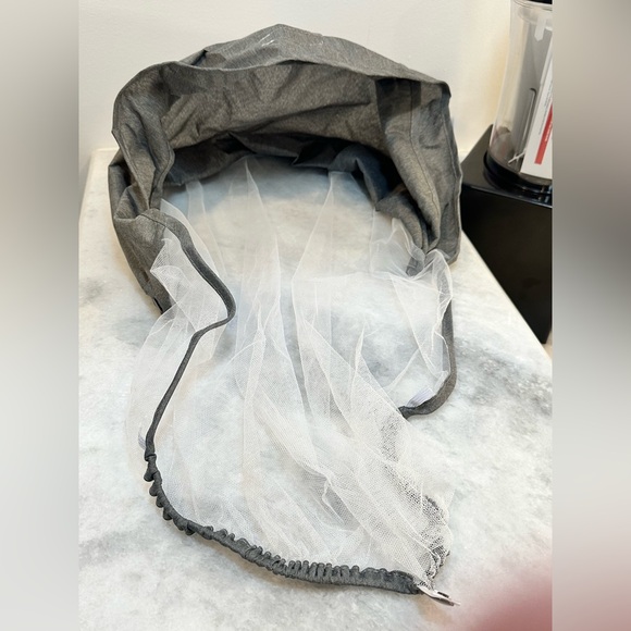 Omzer Gray Baby Travel Bassinet - Picture 8 of 11